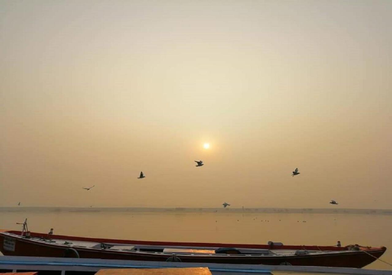 Pretty Garden View Apartment 3Bhk Furnished Flat Near Kashi Vishwanath Temple Varanasi Eksteriør bilde