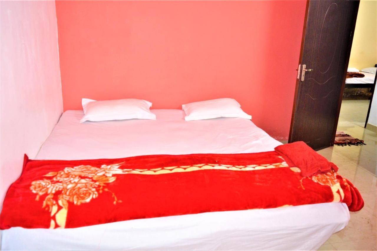 Pretty Garden View Apartment 3Bhk Furnished Flat Near Kashi Vishwanath Temple Varanasi Eksteriør bilde